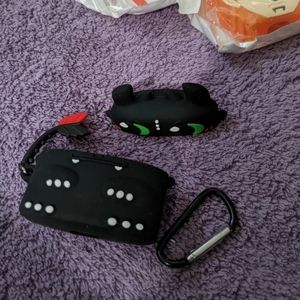 Anime/character ear pod case